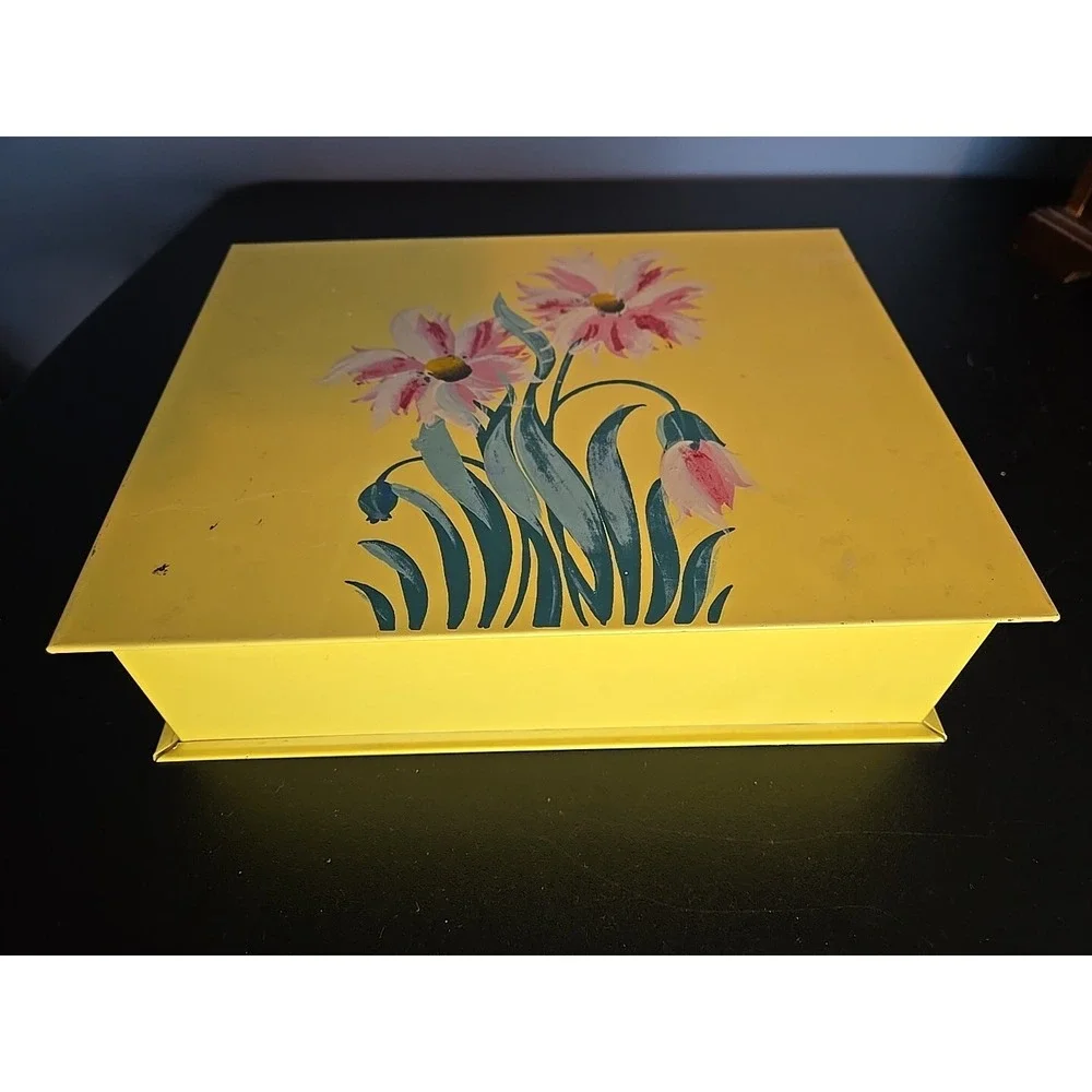 Vintage Yellow‎ Metal Box w/ Flowers on Hinged Lid - Hankie Jewelry Make-up Box